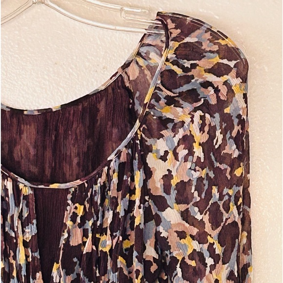 BCBGMAXAZRIA Brown Floral Print Semi Sheer Top - Picture 5 of 8